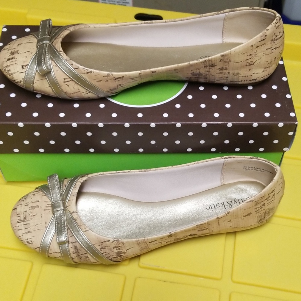 Katie & Kelly cork and gold flats
